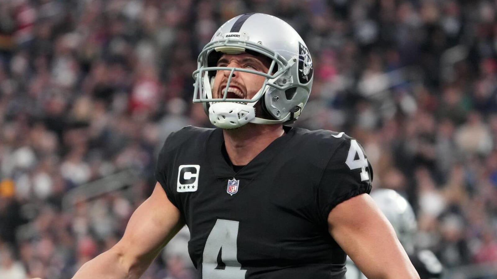 Report: One QB-needy team not interested in Derek Carr trade