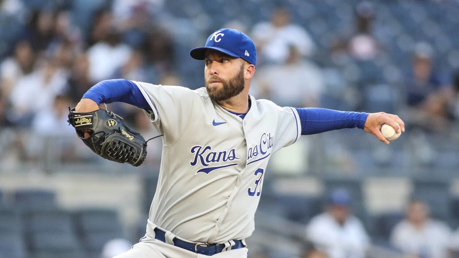 Dodgers to decline Danny Duffy's club option