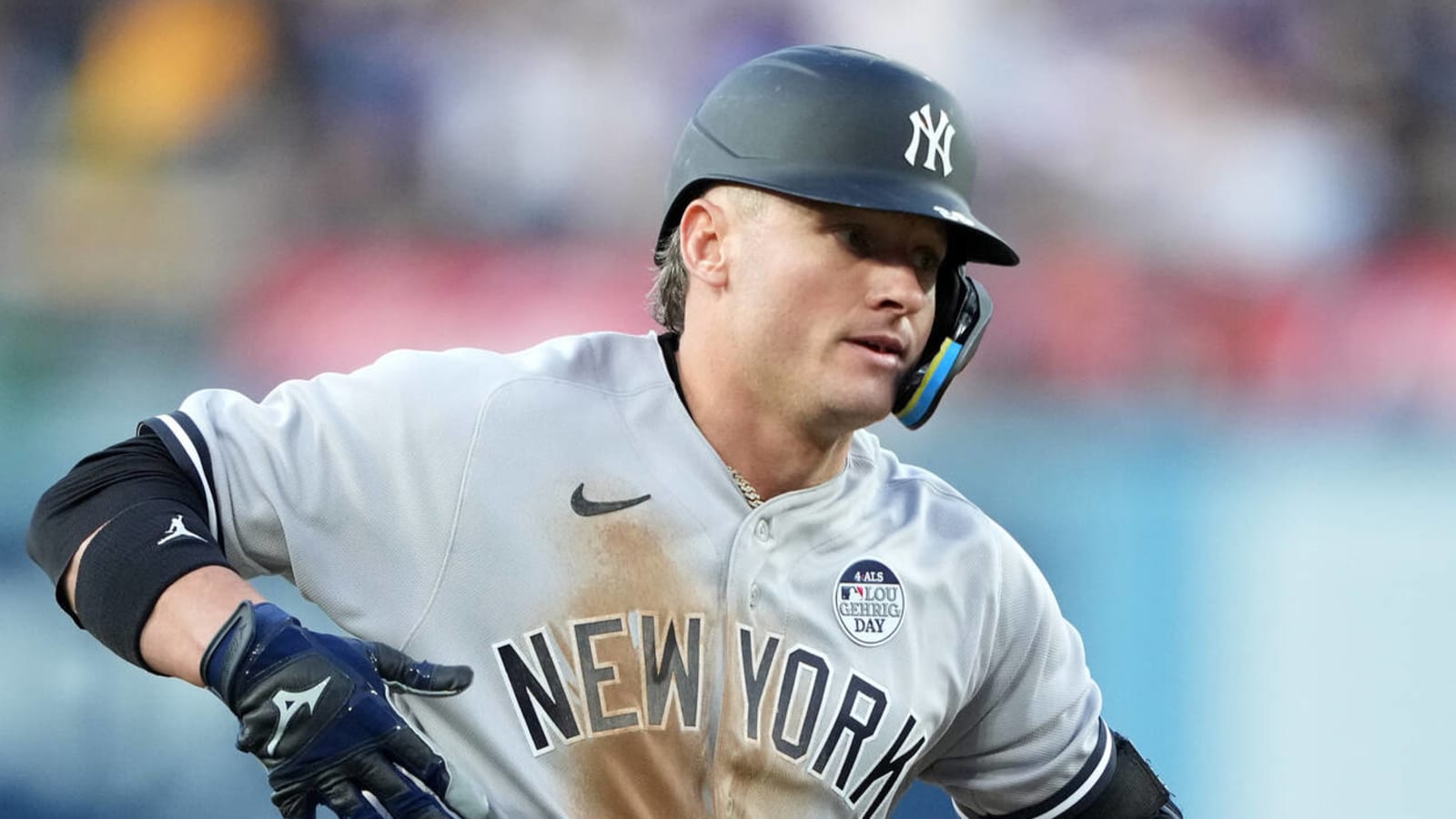 Aaron Boone, Josh Donaldson have lengthy meeting amid benching