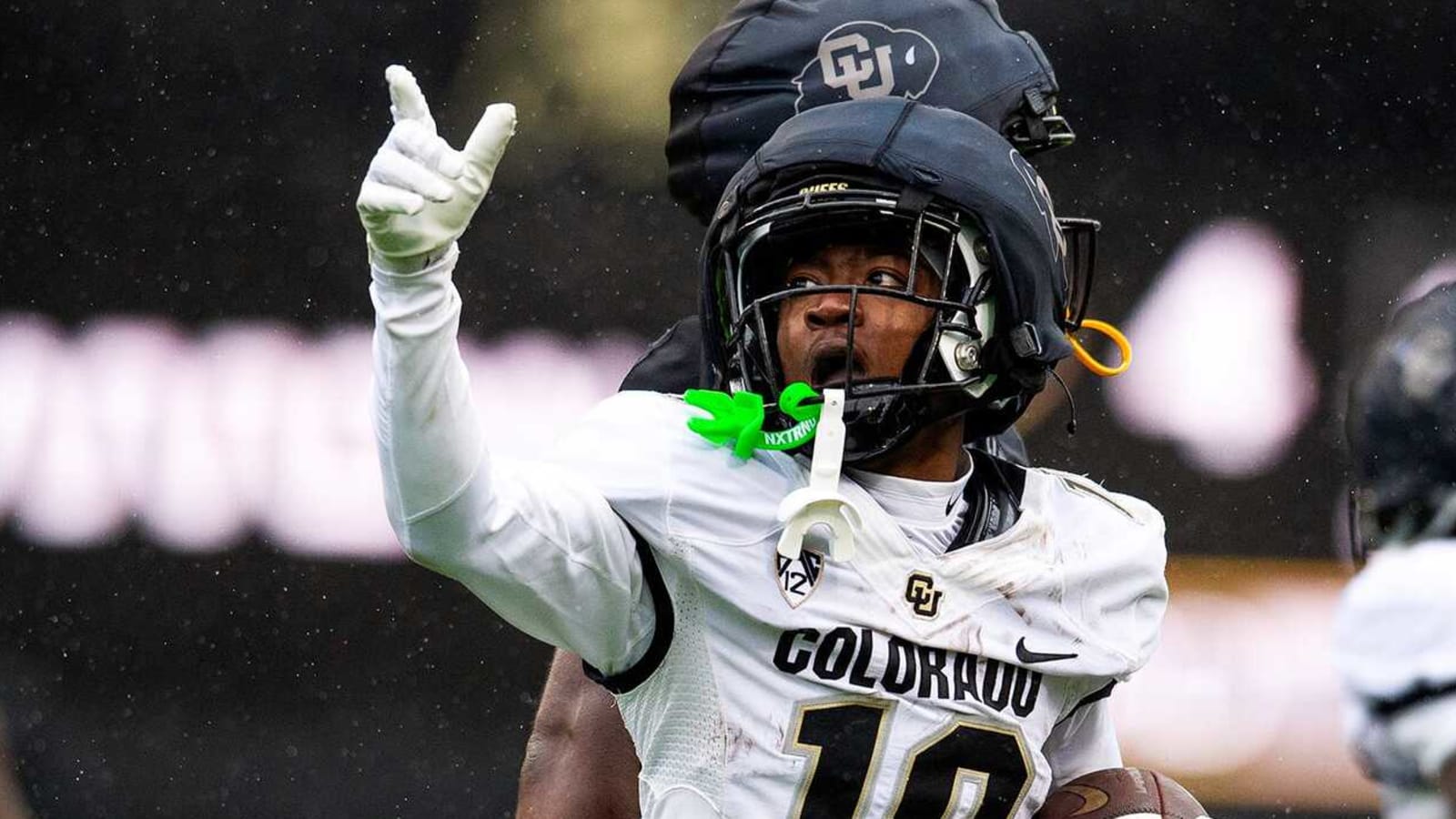 Watch: Teams hilariously troll Colorado's awkwardly edited TD video