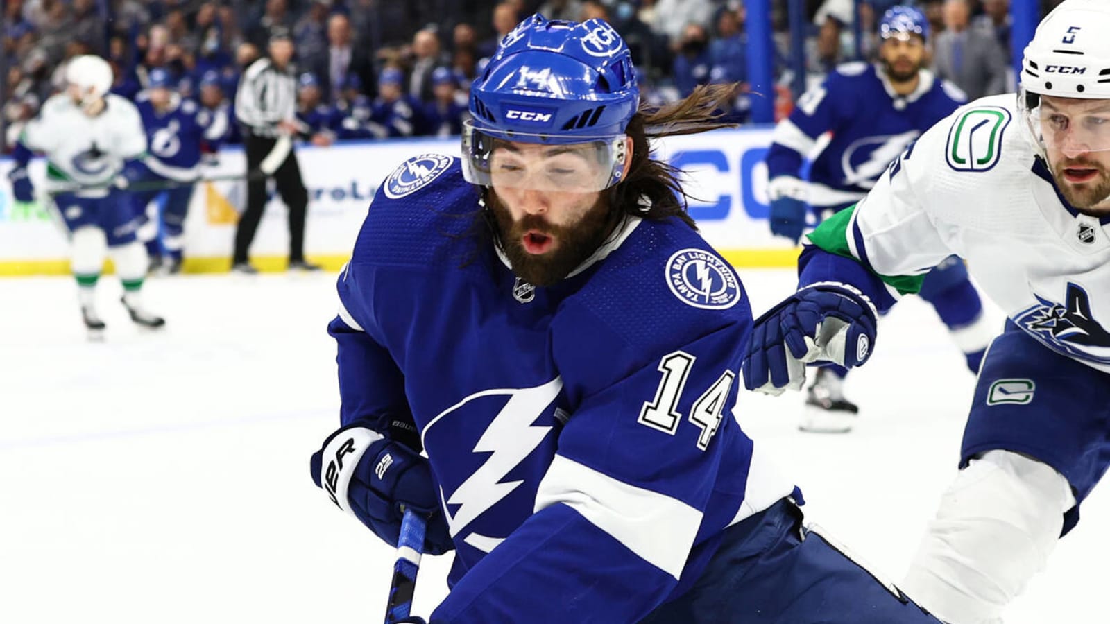 Lightning extend Pat Maroon on two-year, $2M deal