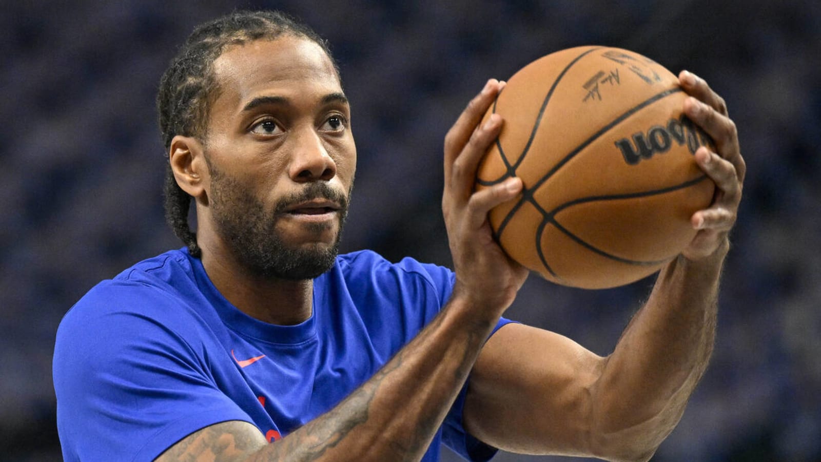 Clippers’ Kawhi Leonard Out For Game 5 Against Mavs Due To Knee Issues