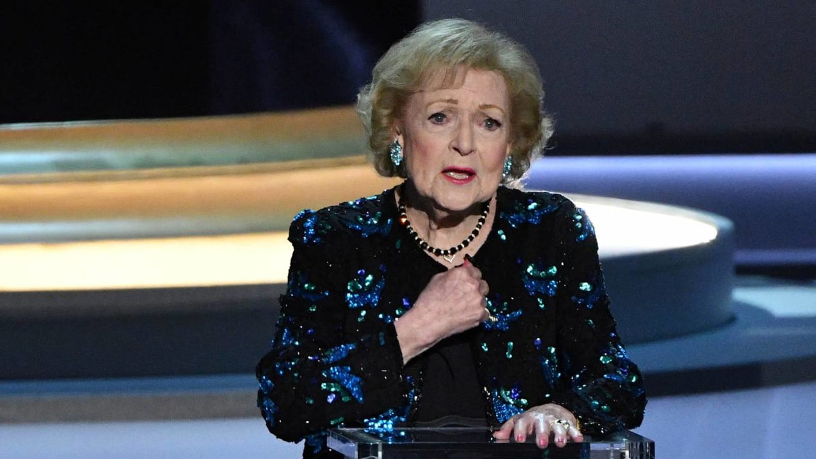 Vicki Lawrence reveals Betty White's 'sweet and loving' last word before her death