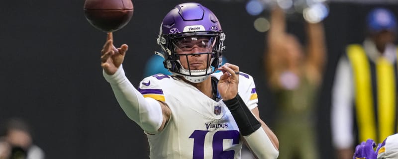 Vikings make another QB change for Week 17