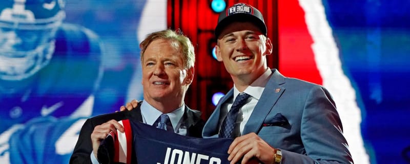 Julian Edelman: Mac Jones facing a lot of pressure with Pats