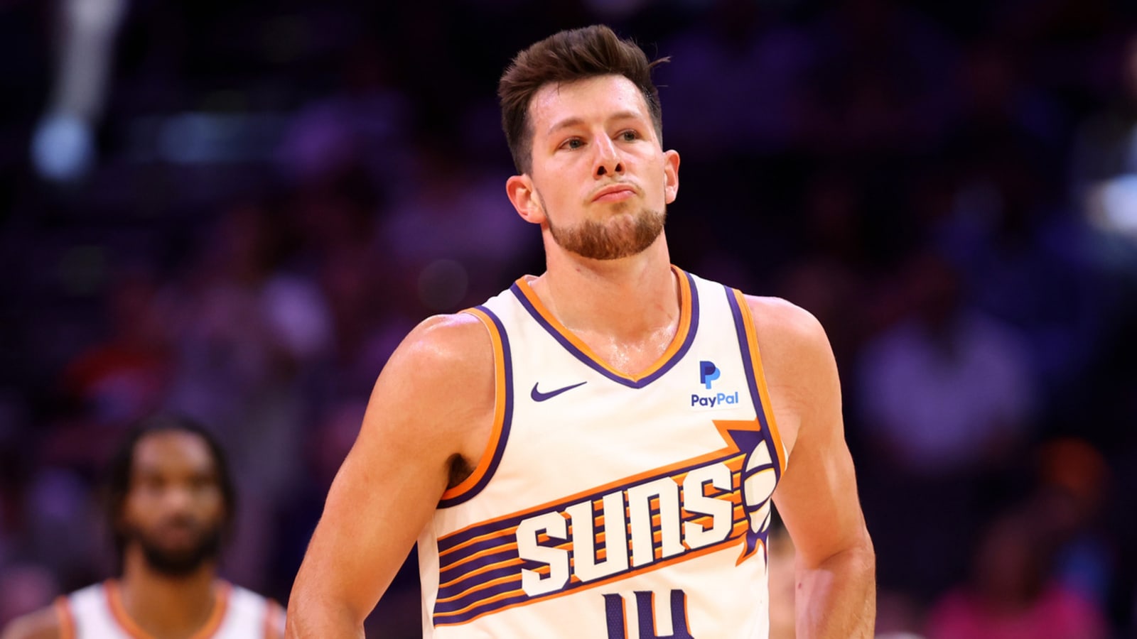 Suns center declines 2024-25 player option