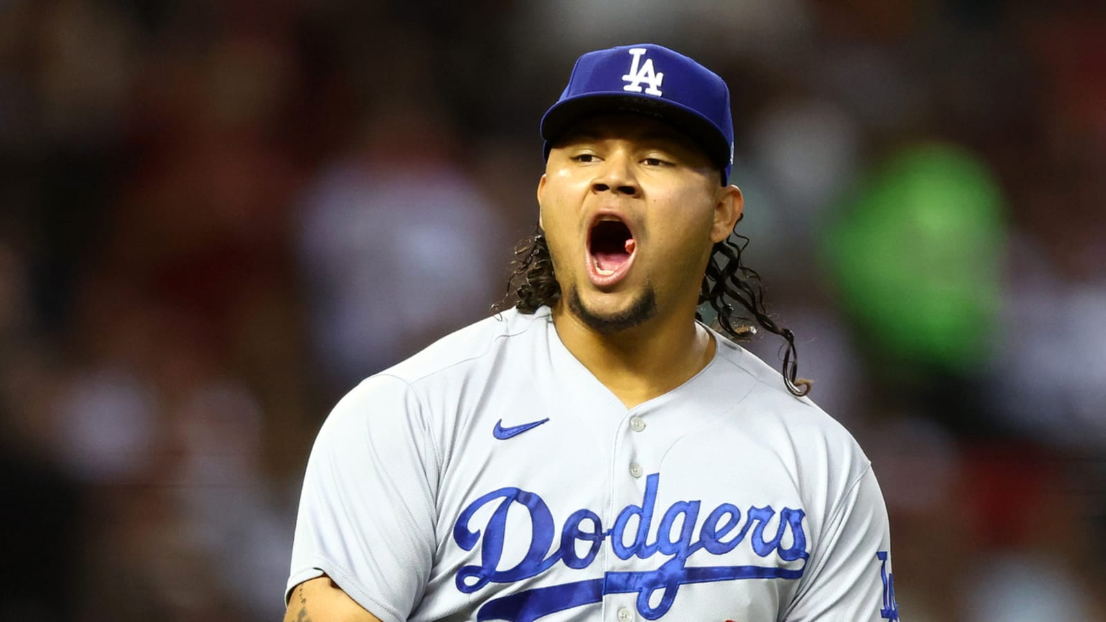 Dodgers activate Graterol, place Treinen on IL