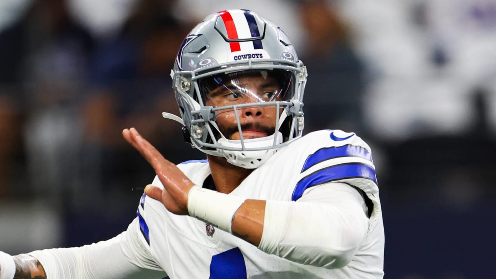 Dak Prescott says 'dad strength' responsible for breakout season