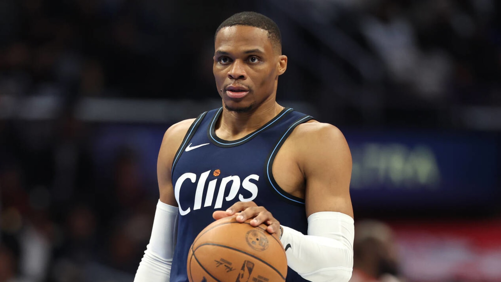 Clippers would be smart to hang on to Russell Westbrook