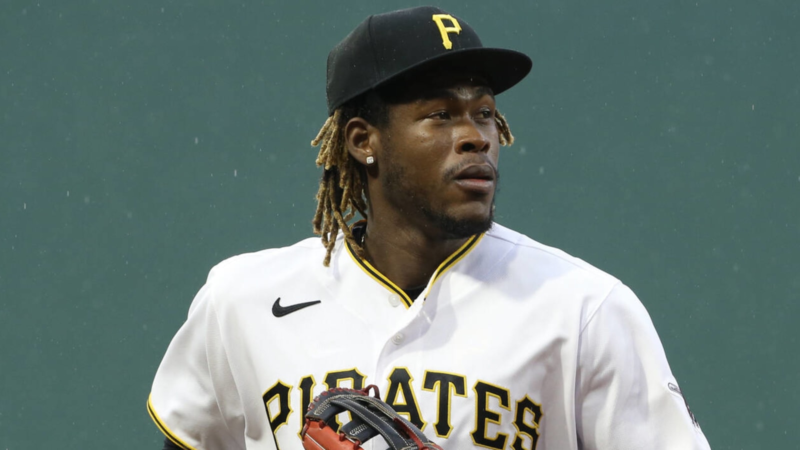 Oneil Cruz ends big year in Pittsburgh