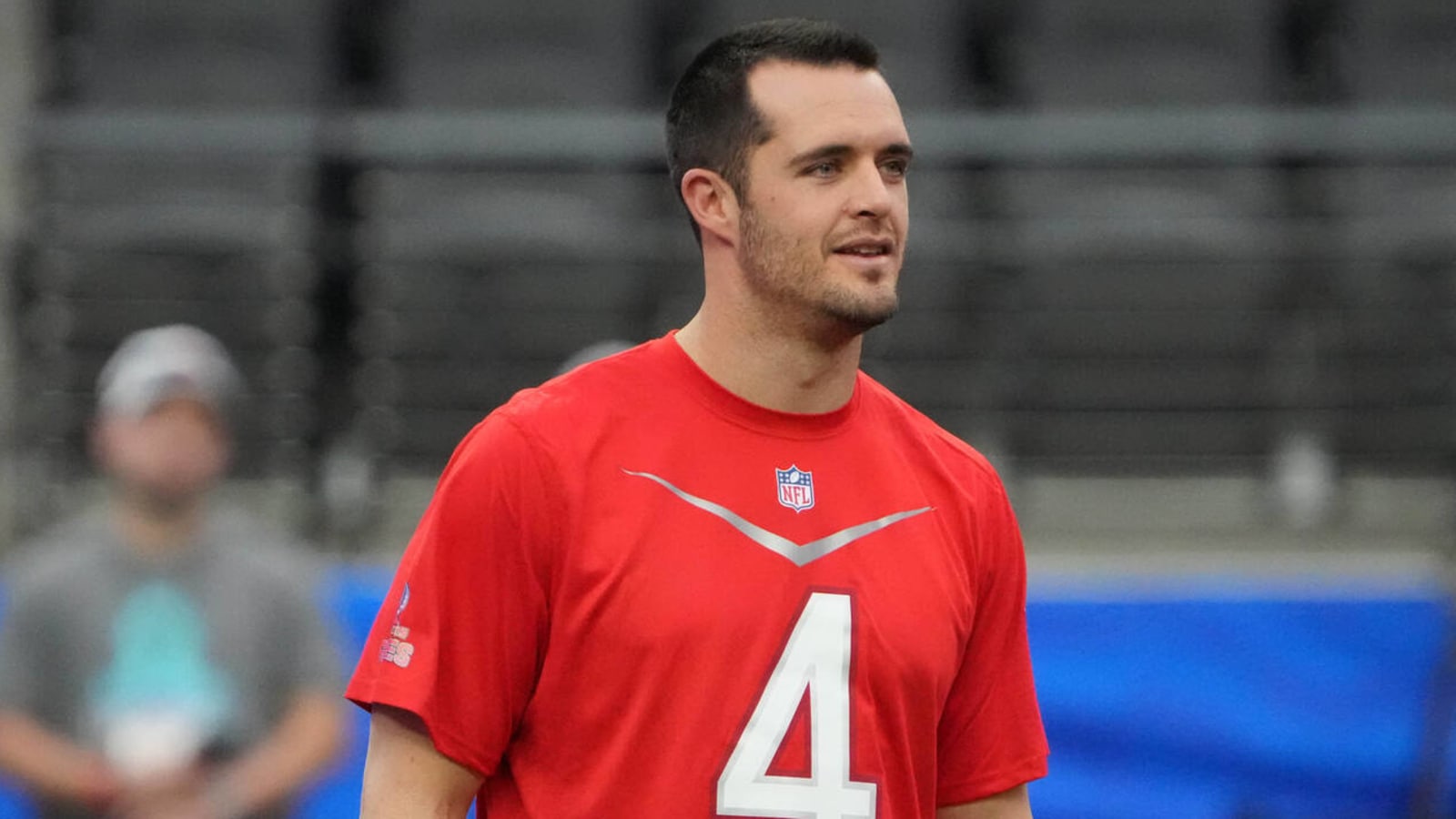 Derek Carr tweets hype video after signing with new team