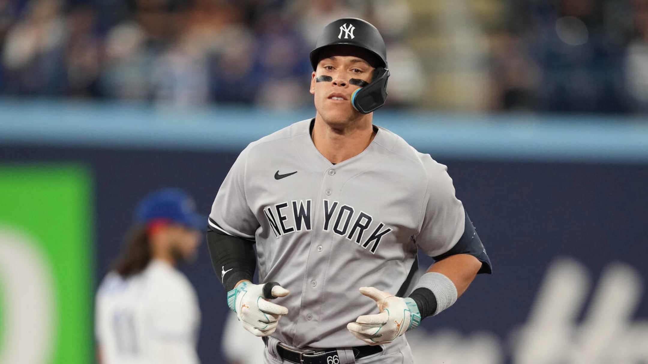 Blue Jays' Jackson says he was tipping pitches against Yankees' Aaron Judge, MLB