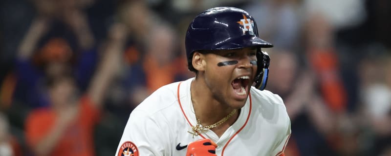 Watch: Astros prospect Smith records hit in first MLB at-bat