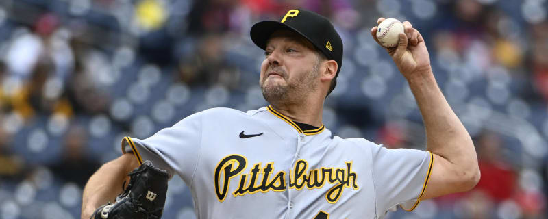 Padres-Pirates trade sends SP to 13th MLB team