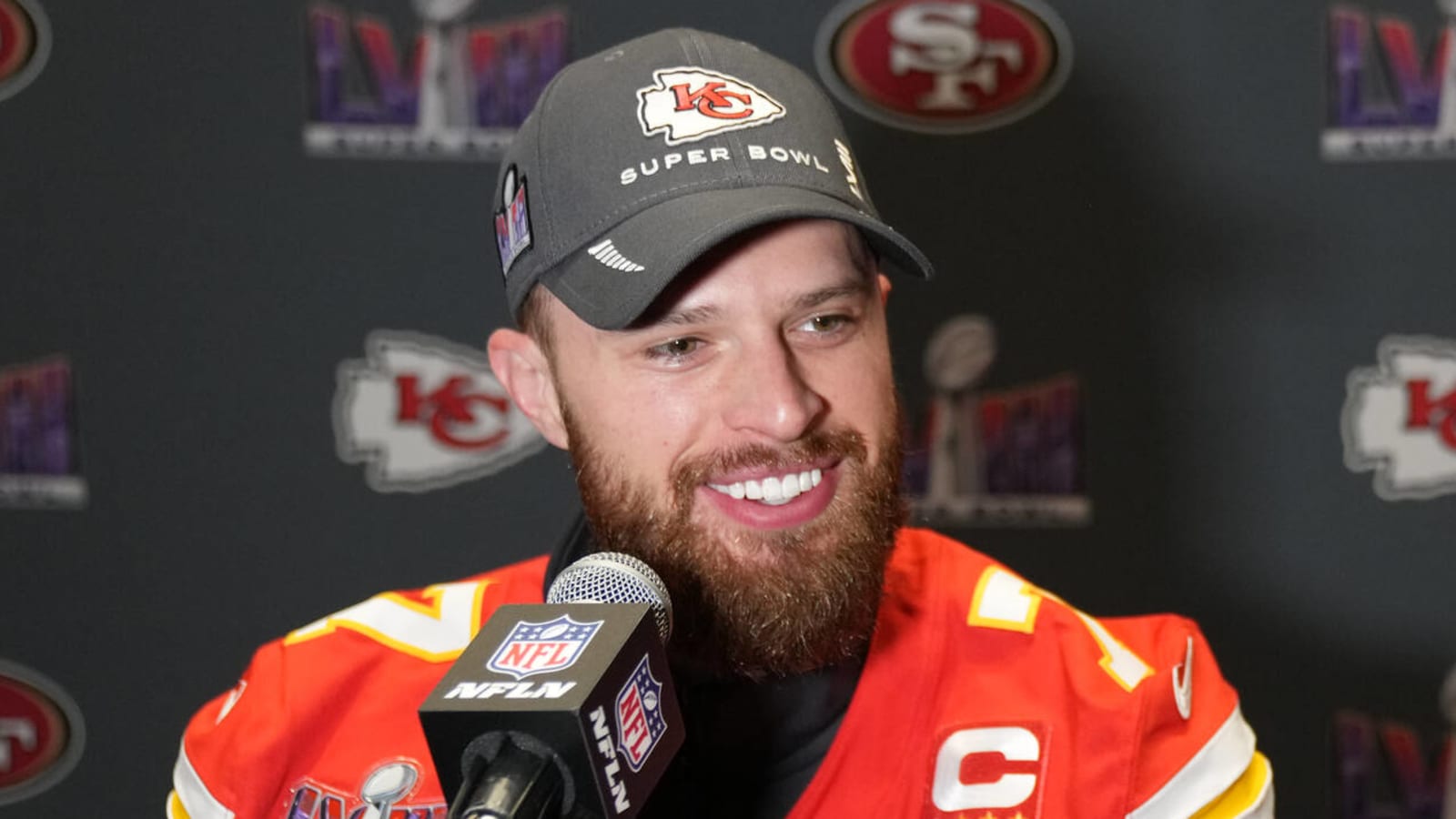 NFL responds to Chiefs kicker's commencement speech controversy