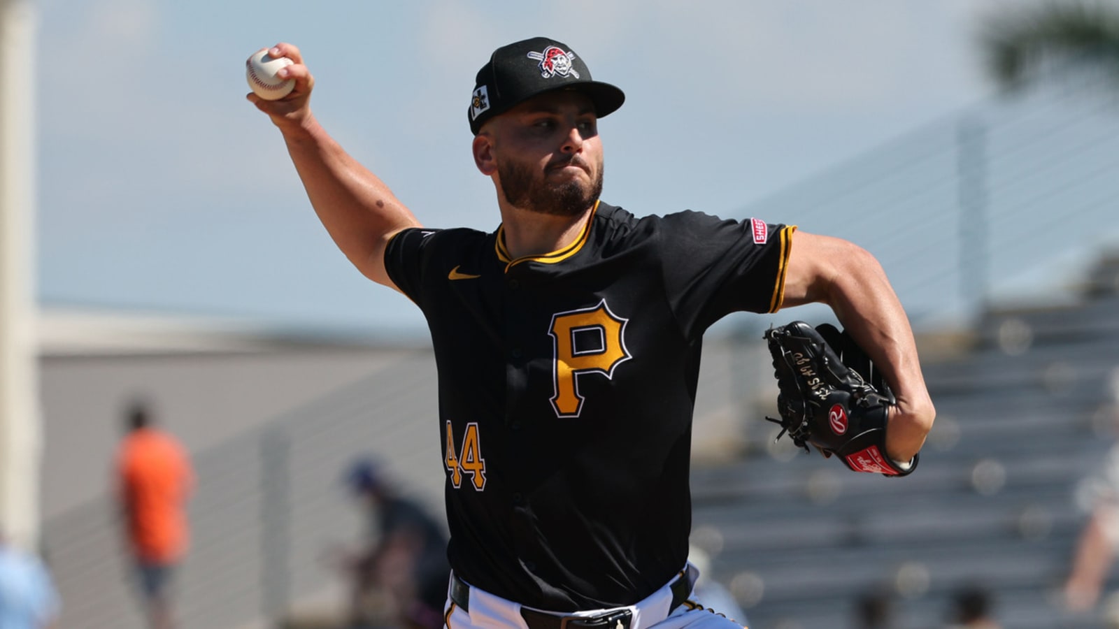 Pirates to designate Peter Strzelecki, select Ryan Borucki