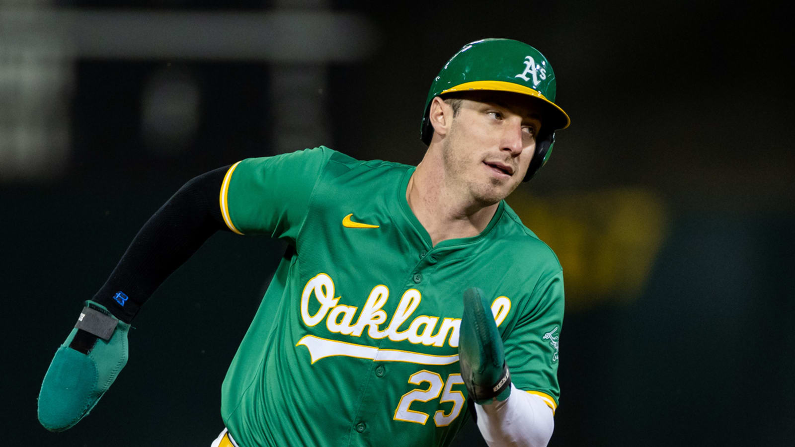 A's sign one-time All-Star OF/DH to five-year extension