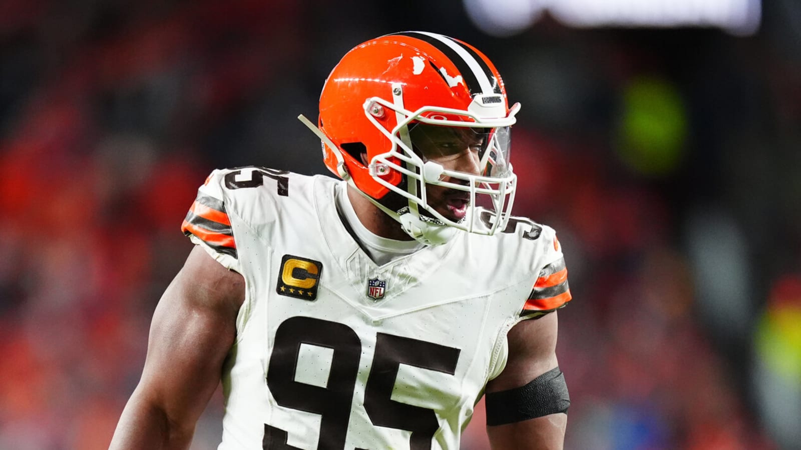 Former NFL exec weighs in on Browns' stance on trading Myles Garrett