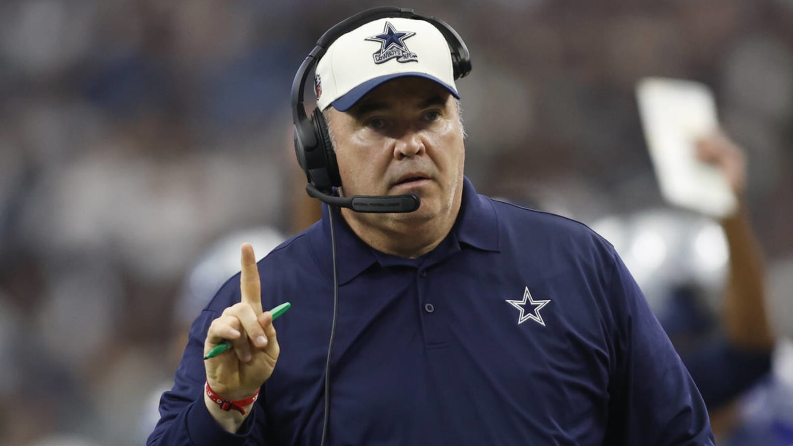 Jerry Jones addresses Mike McCarthy's future before playoffs