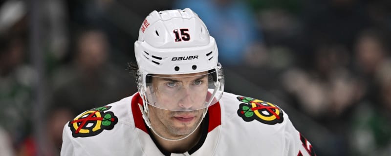 Blackhawks to activate veteran center from IR
