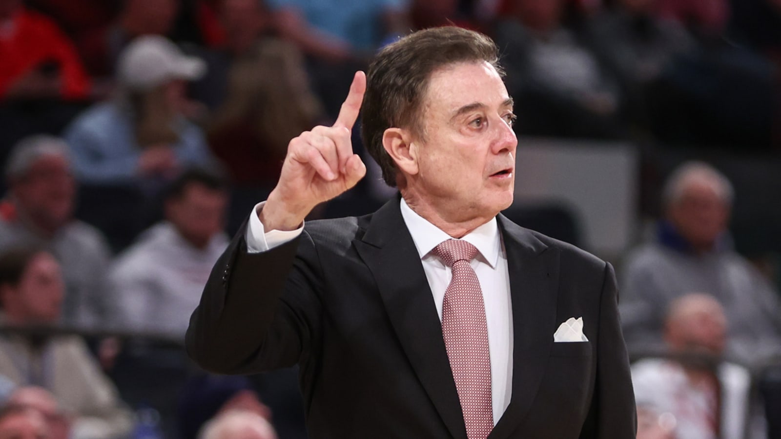 Rick Pitino sends message to Kentucky fans about John Calipari