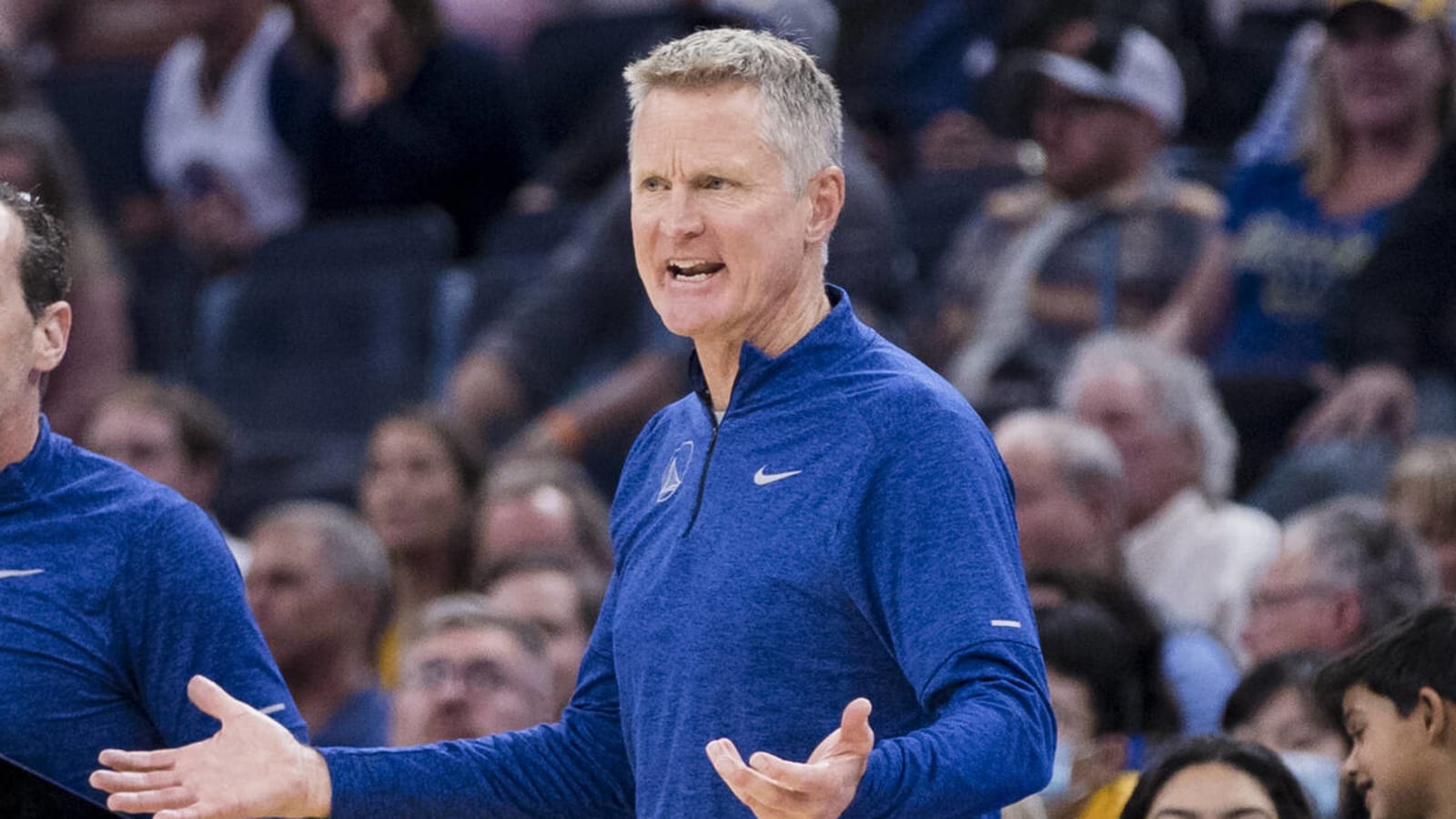 Is Kerr considering benching Thompson for Poole?