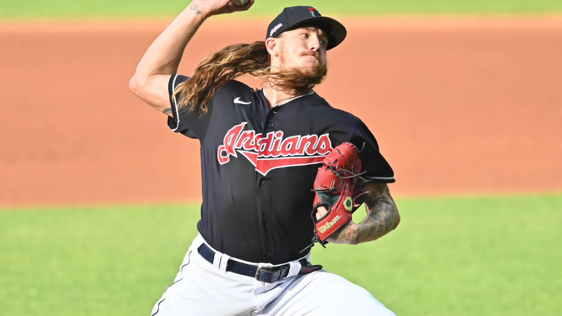 A fan didn't have anything for Mike Clevinger to sign, so he