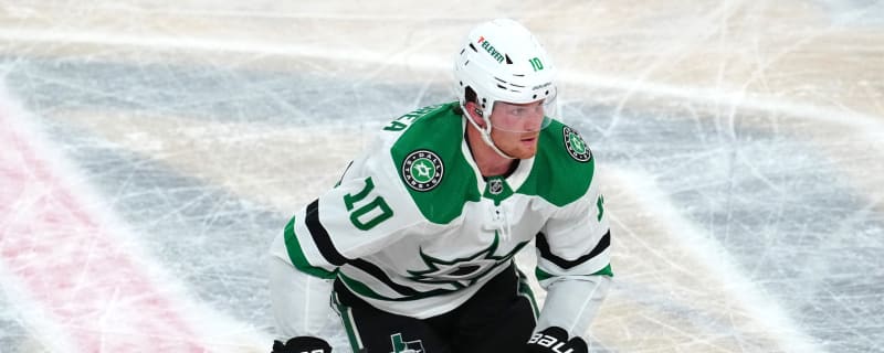 Sharks land former top-15 pick in trade with Stars