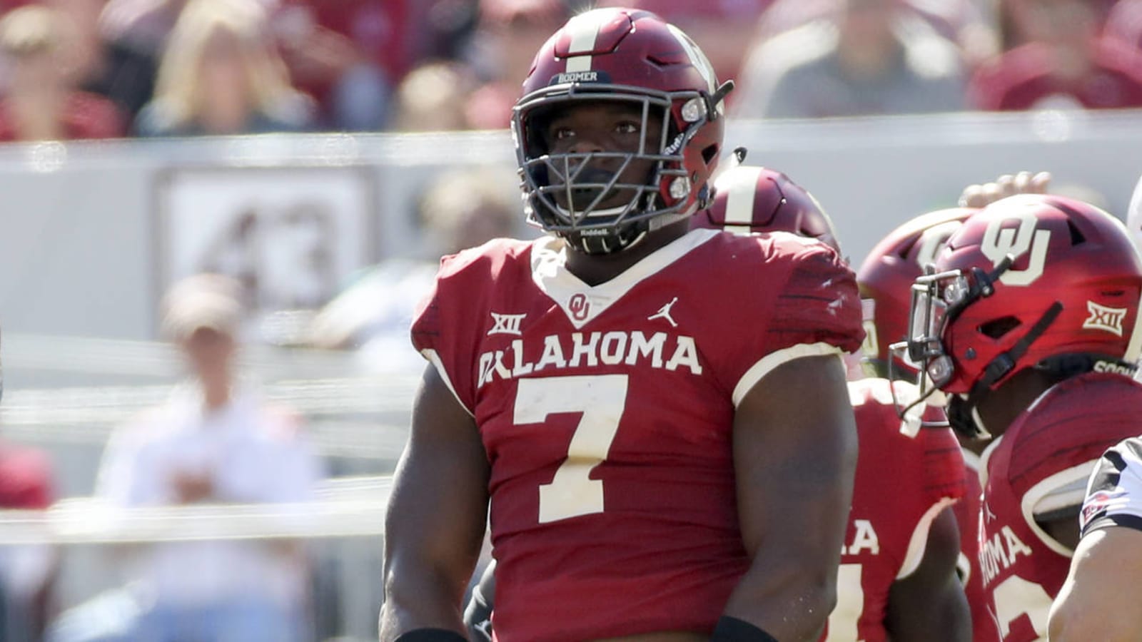 Report: Oklahoma star DE Ronnie Perkins among three suspended for Peach Bowl 