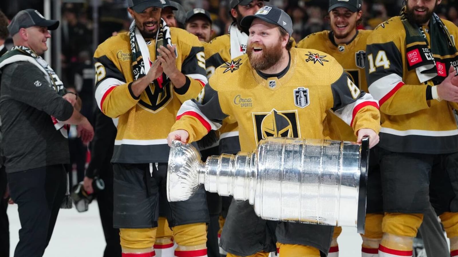 Ex-Maple Leaf Phil Kessel brings Stanley Cup back to Toronto again