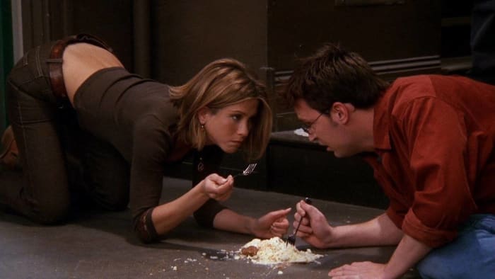“The One with All the Cheesecakes” (7x11)