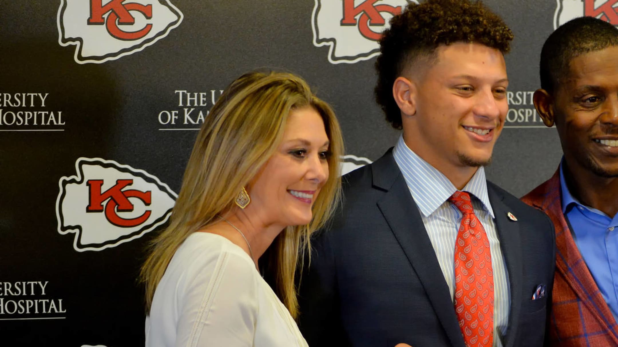 NFL on ESPN on Instagram: Patrick Mahomes' mom, Randi, wouldn't have it  any other way ❤️ (via @randimahomes)
