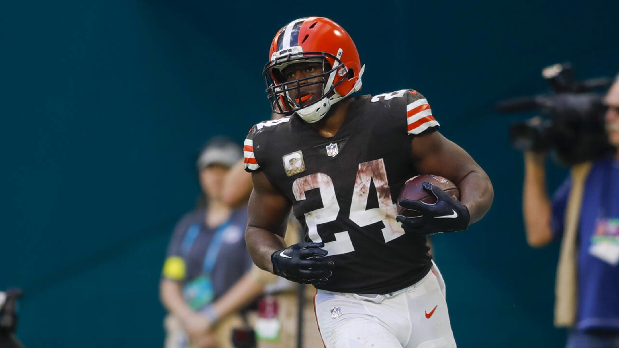 Browns RB Nick Chubb to undergo knee surgery Friday with time frame for  return to be determined 
