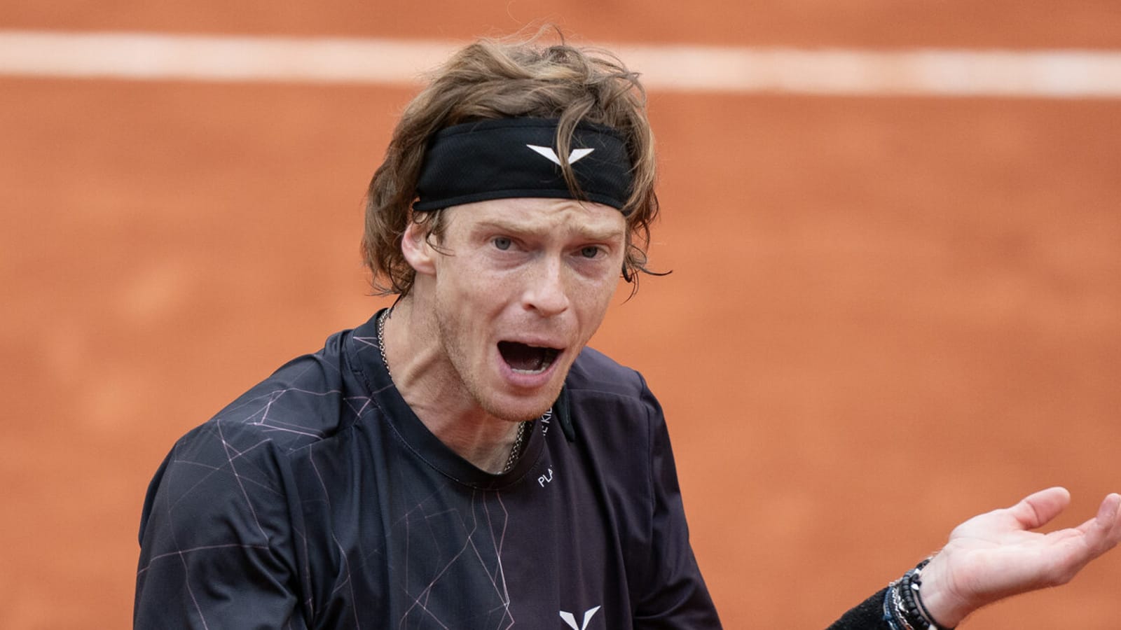 Watch: Andrey Rublev has another concerning outburst