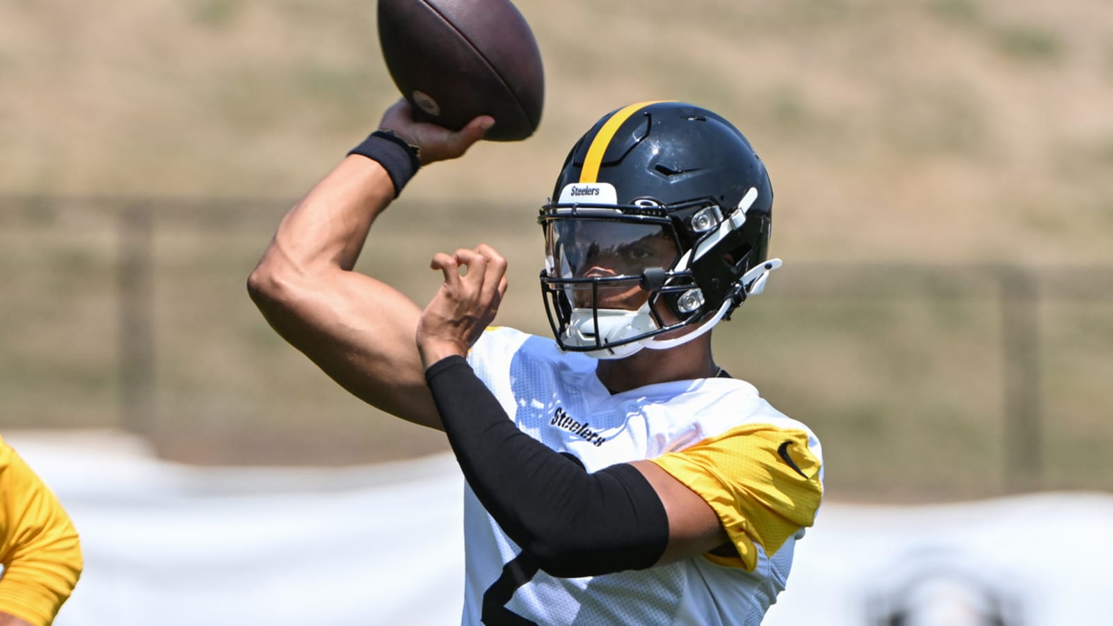 How Steelers' Justin Fields has 'surprised' HC Mike Tomlin