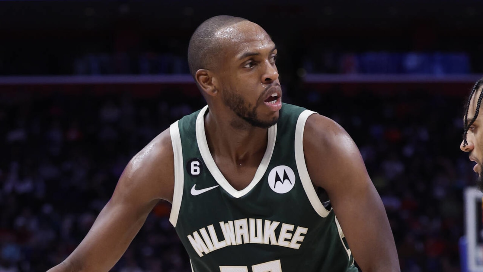 Bucks’ Khris Middleton Linked To Kings In Free Agency Rumor