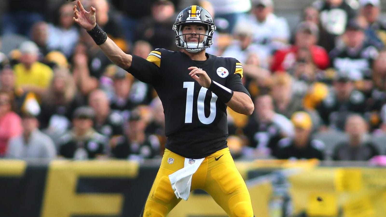 Is QB controversy brewing after Trubisky leads Steelers to win in relief of Pickett?