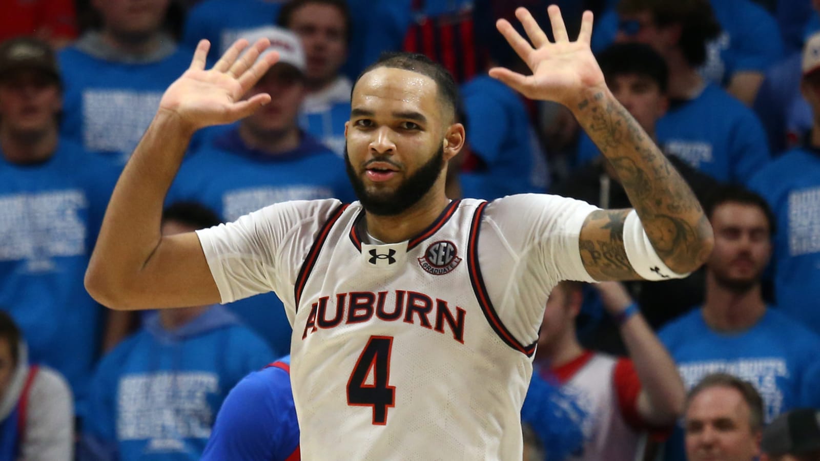 Auburn's Johni Broome adds to compelling NPOY case