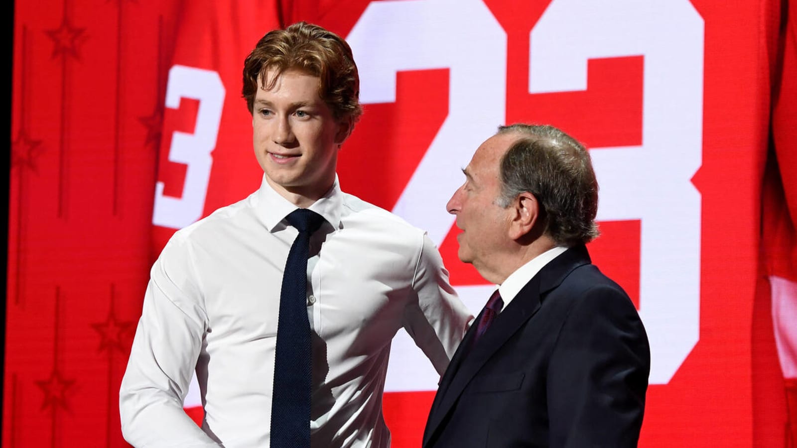 Red Wings sign 2023 No. 9 pick to entry-level contract