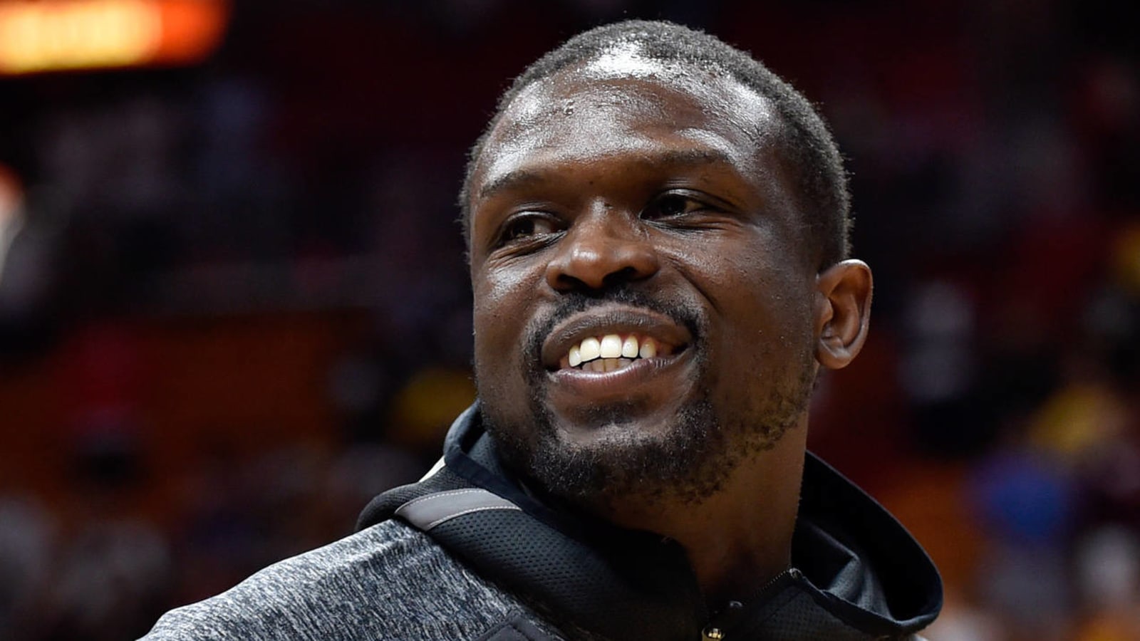 Lakers request injury application for Deng contract