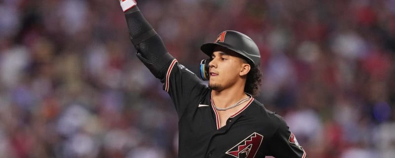 Watch: Alek Thomas ties Game 4 with home run into pool