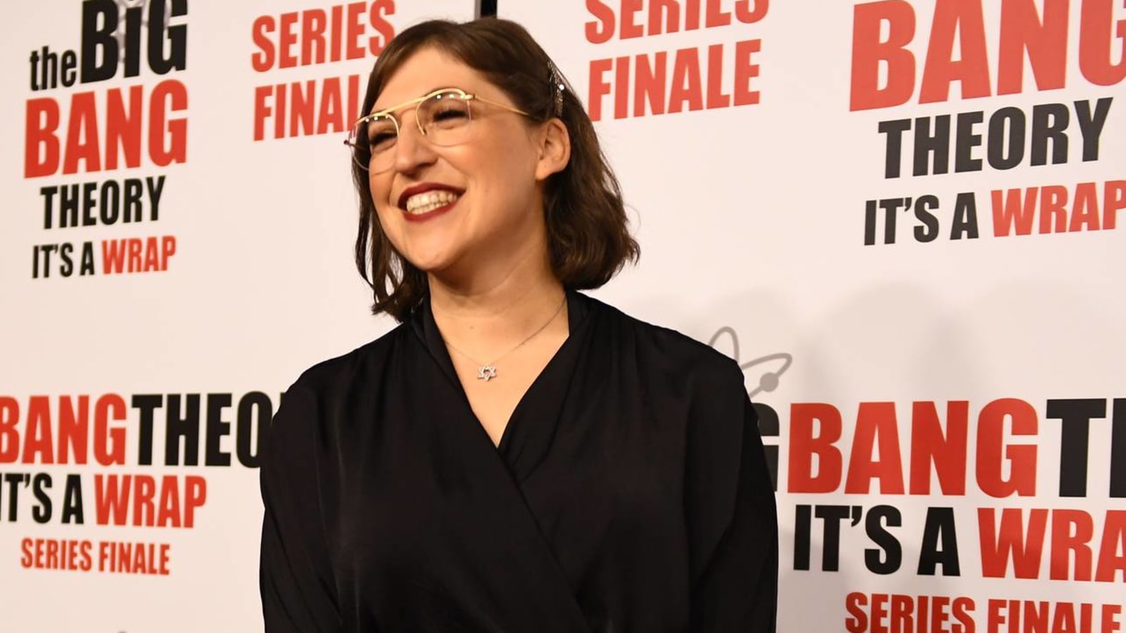 Mayim Bialik and Ken Jennings will split 'Jeopardy' hosting duties through December