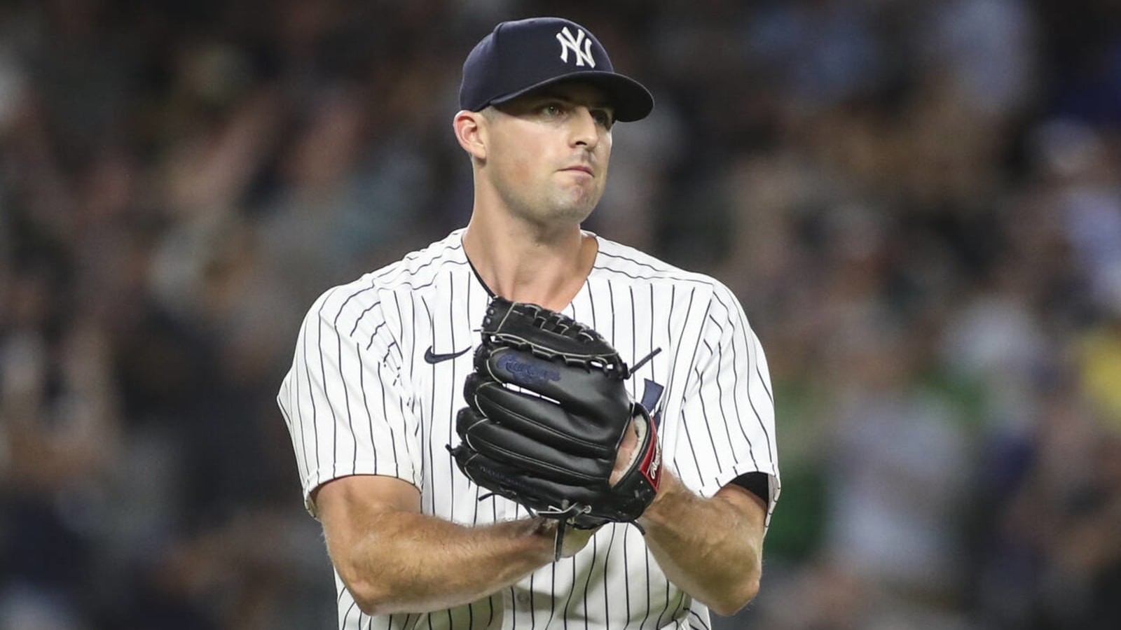 Bleeding Yankee Blue: CAN CLAY HOLMES STEAL CLOSER ROLE FROM CHAPMAN?