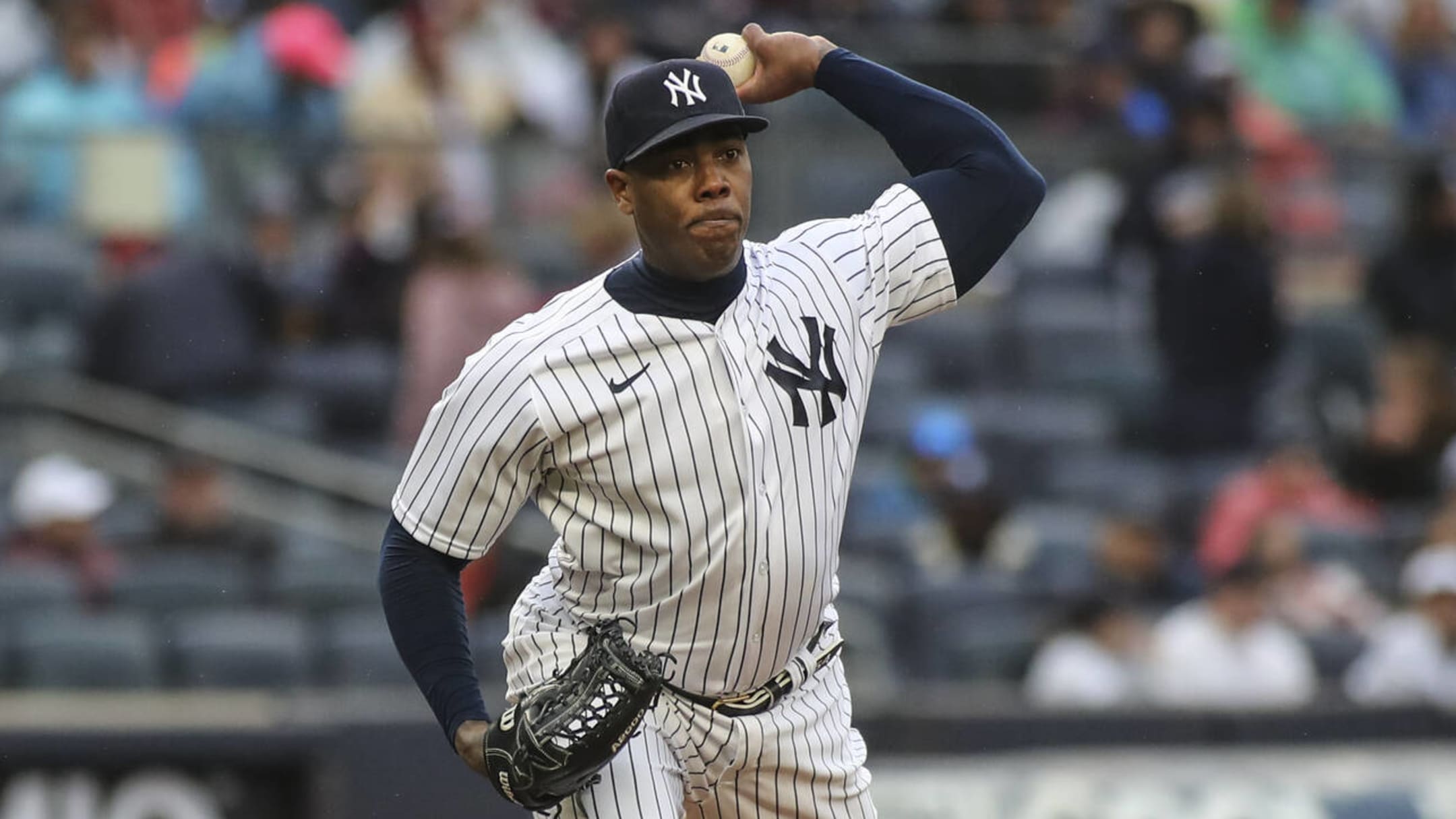 Yankees leave Aroldis Chapman off playoff roster, set ALDS