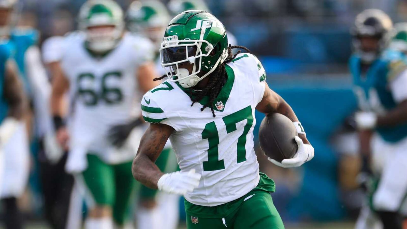 Rams Sign Wide Receiver Davante Adams To Two-Year Contract