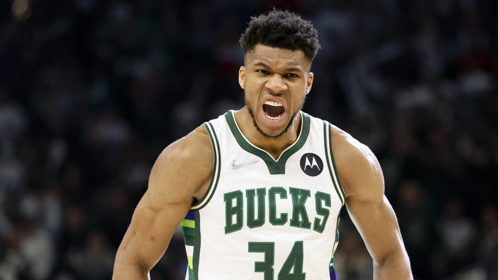 Giannis Antetokounmpo called for questionable taunting foul against Celtics