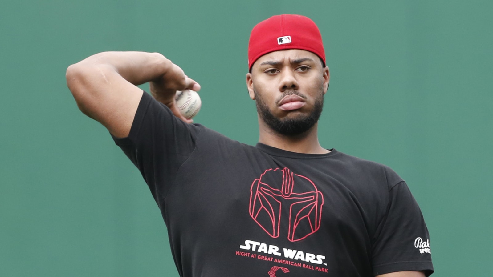 Reds' Hunter Greene vomits on mound while facing Pirates