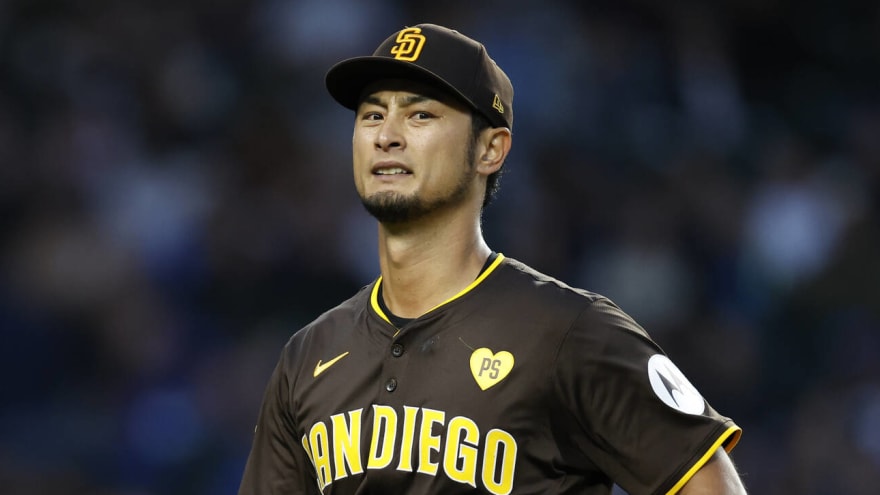 Padres lose two top pitchers to injured list on same day