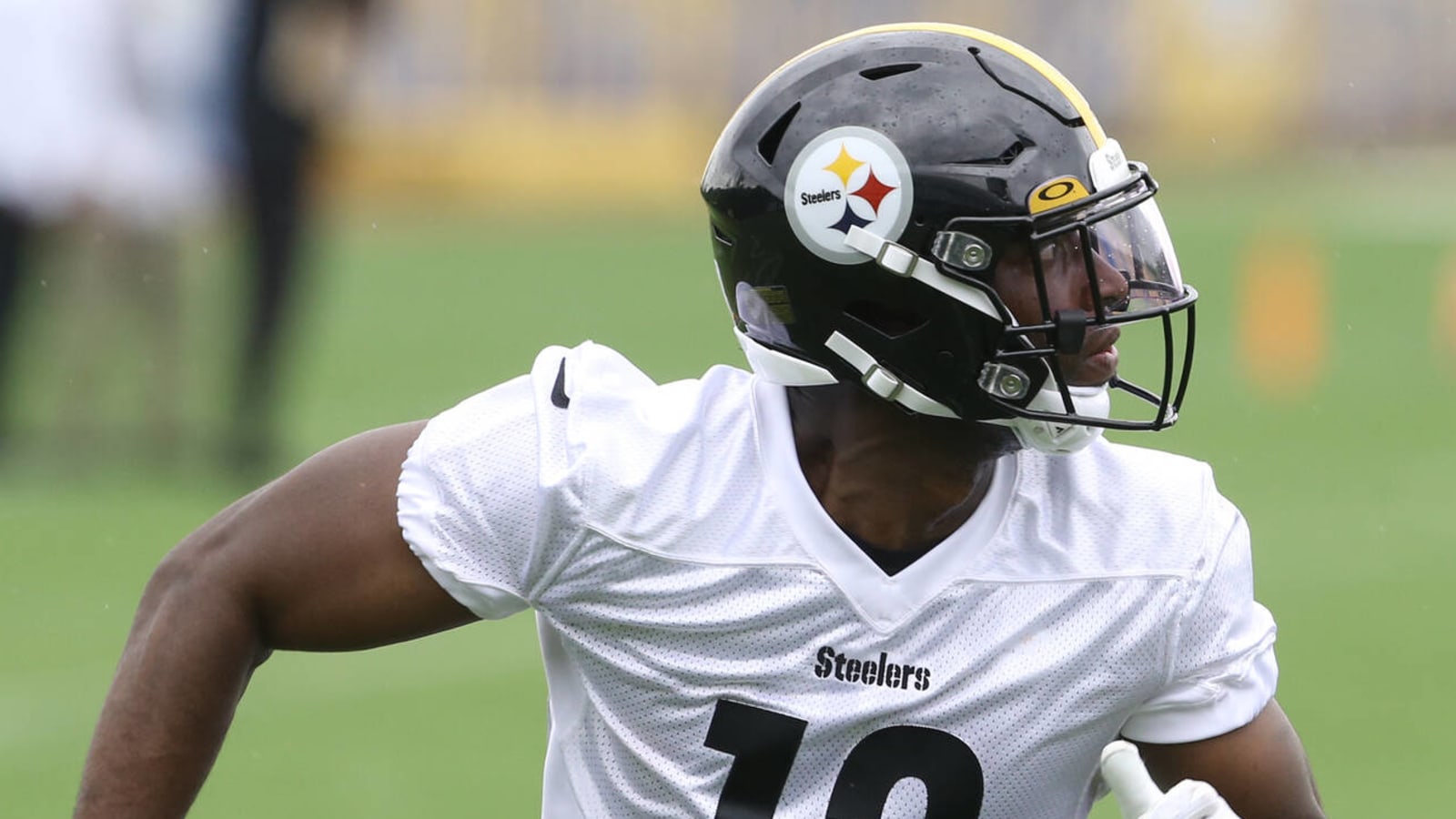 Steelers Re-Sign Veteran Wide Receiver