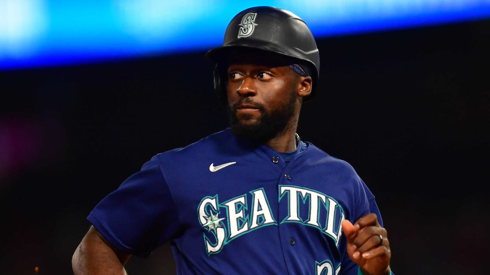 Mariners activate former top outfield prospect